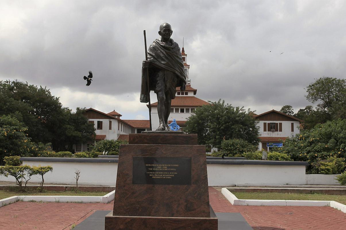 Kip naj bi Gance spominjal na prijateljske odnose z Indijo, vendar je pri številnih spodbudil povsem drugačne občutke. Foto: AP