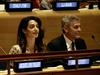 Amal Clooney, češnja na svetovni smetani v Davosu