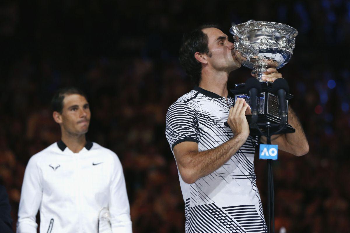 Osem let po enem izmed najbolj grenkih porazov v karieri je Federer strl velikega tekmeca v odločilnem nizu finala v Melbournu. Foto: Reuters