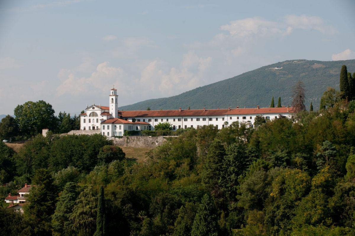 Frančiškanski samostan Kostanjevica