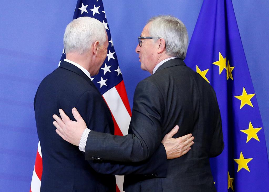 Mike Pence, Jean-Claude Juncker