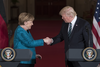 Merklova po srečanju s Trumpom: Bolje, da govorimo drug z drugim kot drug o drugem