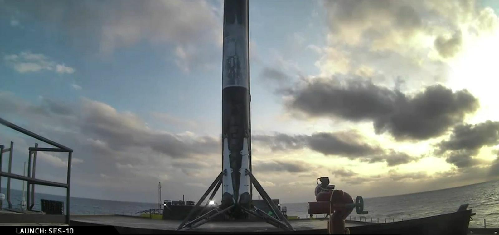 1. stopnja že uporabljenega falcona 9 je uspešno pristala na vodni ploščadi Of Course I Still Love You. Foto: SpaceX