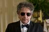Bob Dylan odpredaval zadnji dolg Švedski kraljevi akademiji