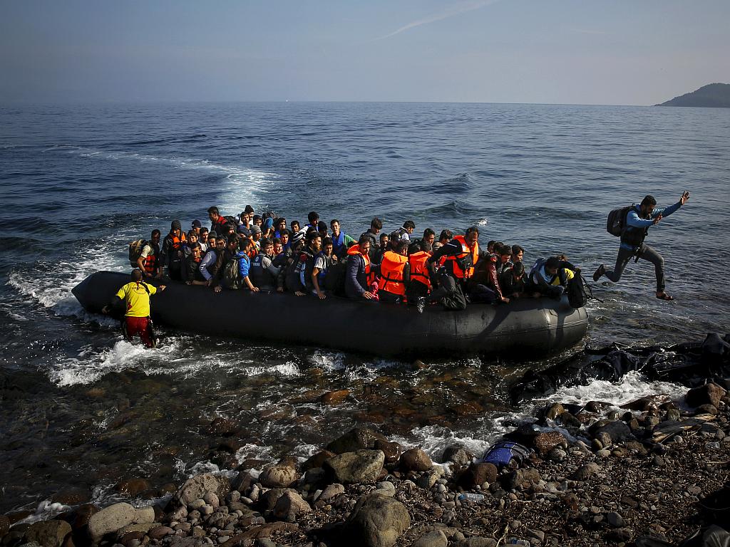 Na grške otoke še vedno vsak dan prihajajo nezakoniti prebežniki. Foto: Reuters