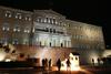 Foto: Grški parlament potrdil nove varčevalne ukrepe. Protesti ogorčenih v Atenah.