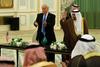 Trump s Savdsko Arabijo sklenil 100-milijardni orožarski sporazum