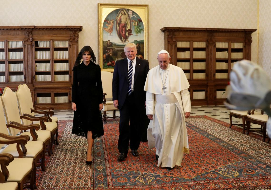 Zakonca Trump s papežem Frančiškom. Foto: Reuters