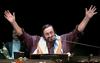 Ron Howard se po Beatlih loti velikega tenorja Pavarottija