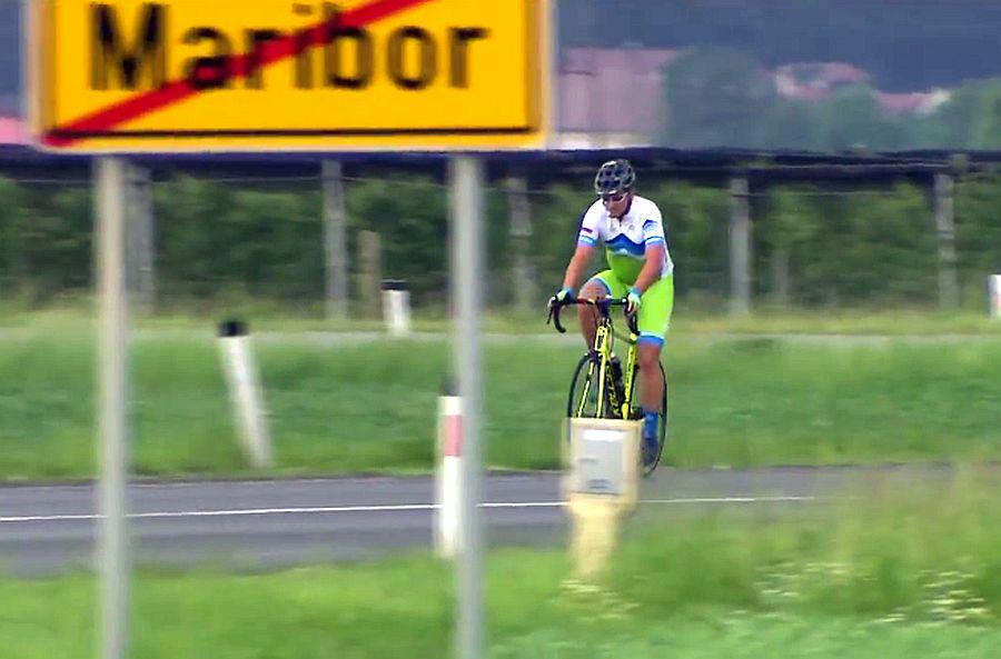 Simon Eržen from Maribor intends cycle across Slovenia, from Goričko to Portorož, in 24 hours. Foto: MMC/Televizija Slovenija