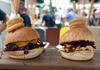 Američan v Starem piskru v 12 minutah pojedel 3-kilogramski burger
