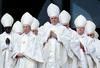 Papež vodji kongregacije za nauk vere ne bo podaljšal mandata