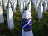 Inzko sprejel zakon, ki v BiH-u prepoveduje zanikanje genocida