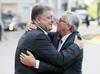 Nagajivi Juncker poslal poljubček Plenkoviću