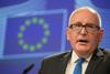 Evropska komisija Poljski grozi z odvzemom glasovalnih pravic