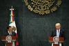 Trump mehiškega kolega prosil, naj neha trditi, da Mehika ne bo plačala zidu