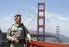 Most Golden Gate - turistična znamenitost s temno platjo