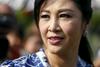 Nekdanja tajska premierka naj bi tik pred izrekom sodbe pobegnila