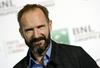 Igralec Ralph Fiennes postal državljan Srbije