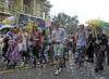 Beograd: Na strogo varovani Paradi ponosa tudi politični vrh
