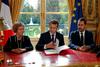 Macron uzakonil reformo trga dela, ki sproža proteste po Franciji