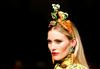 Foto: Dolce in Gabbana - od klasične črne do korenja na glavi