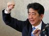Abe ob podpori zaradi Severne Koreje na volitve po nov mandat