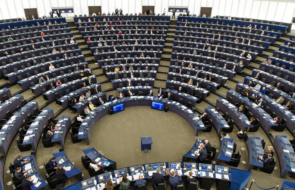 V sredo dopoldne bodo poslanci v Evropskem parlamentu razpravljali o problemu zlorab. Foto: EPA