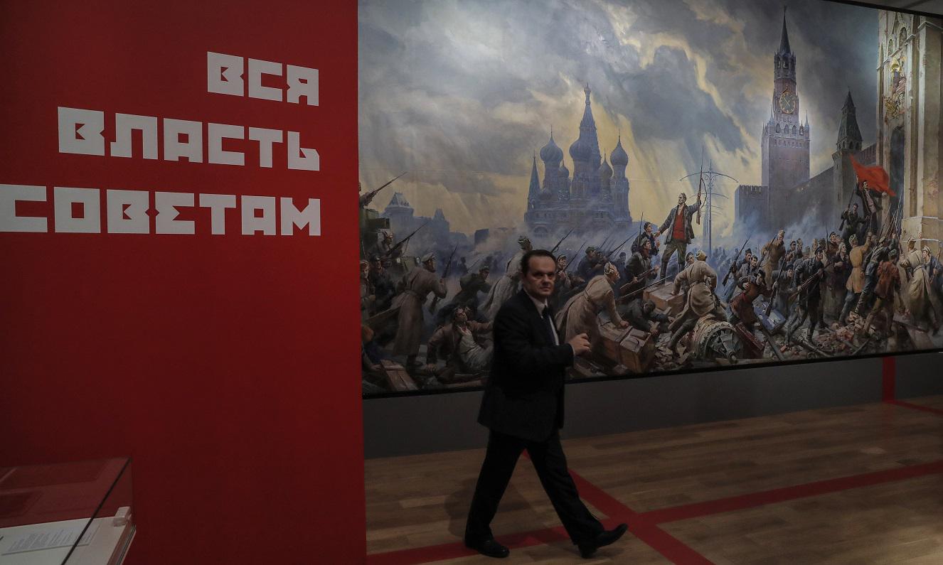 100. obletnica oktobrske revolucije, razstava Energija sanj v moskovskem državnem zgodovinskem muzeju