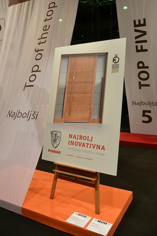 Vhod Pirnar v leseni izvedbi si je prislužil nagrado za najboljši izdelek. Foto: MMC/Enej Česnik
