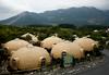 Foto: Japonska atrakcija za turiste - protipotresne kupole pod vulkanom