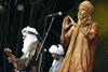 Tinariwen ponovno prinašajo svojo saharsko kitarsko poezijo