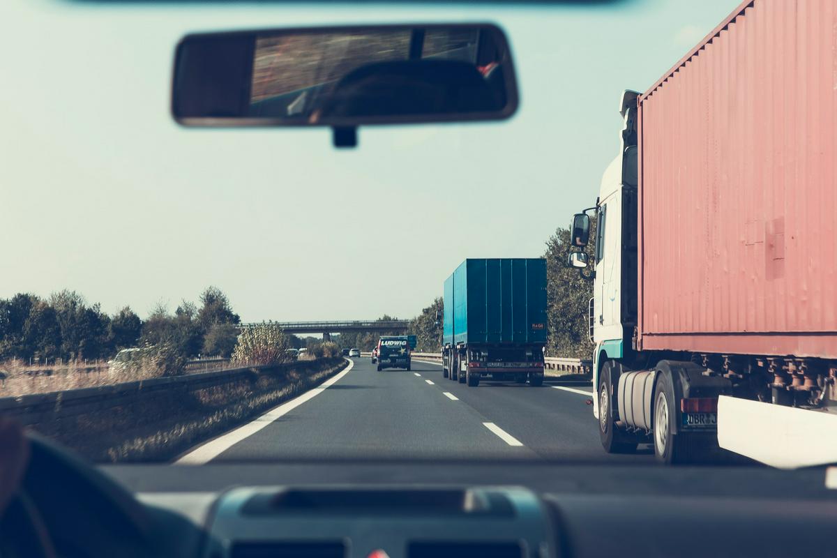 Po slovenskih avtocestah vozi 90 odstotkov tujih tovornih vozil. Foto: Pixabay