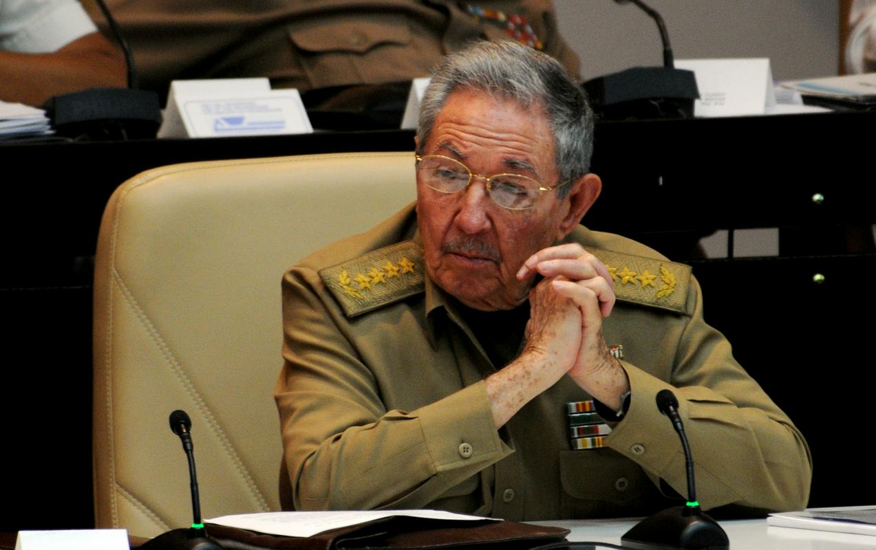 Raul Castro se umika tudi s položaja vodje komunistične partije. Foto: Reuters
