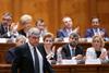 Romunski premier po nezaupnici v stranki odstopil s položaja