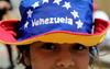 Iz Venezuele v Kolumbijo pribežalo že več kot pol milijona ljudi