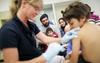 V Srbiji poteka preiskava zoper nasprotnike cepljenja
