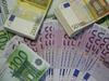 Vlada zvišala porabo za pol milijarde evrov, a tudi proračunski presežek