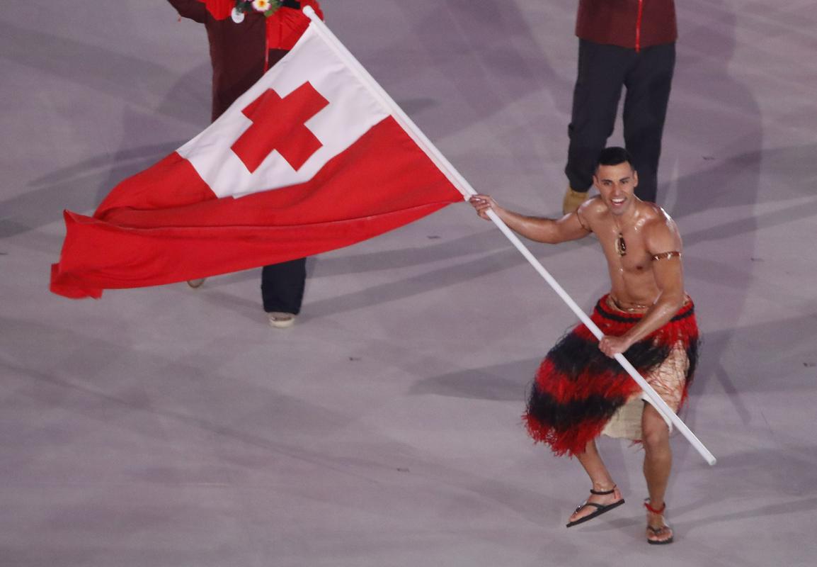 Ponosni zastavonoša Tonge. Foto: Reuters