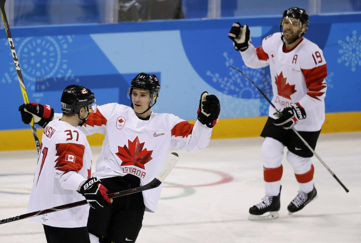 Kanadčani so zadeli po trikrat v prvi in zadnji tretjini. Foto: Reuters