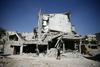 V eksploziji v Idlibu umrlo 69 ljudi, med njimi 17 otrok