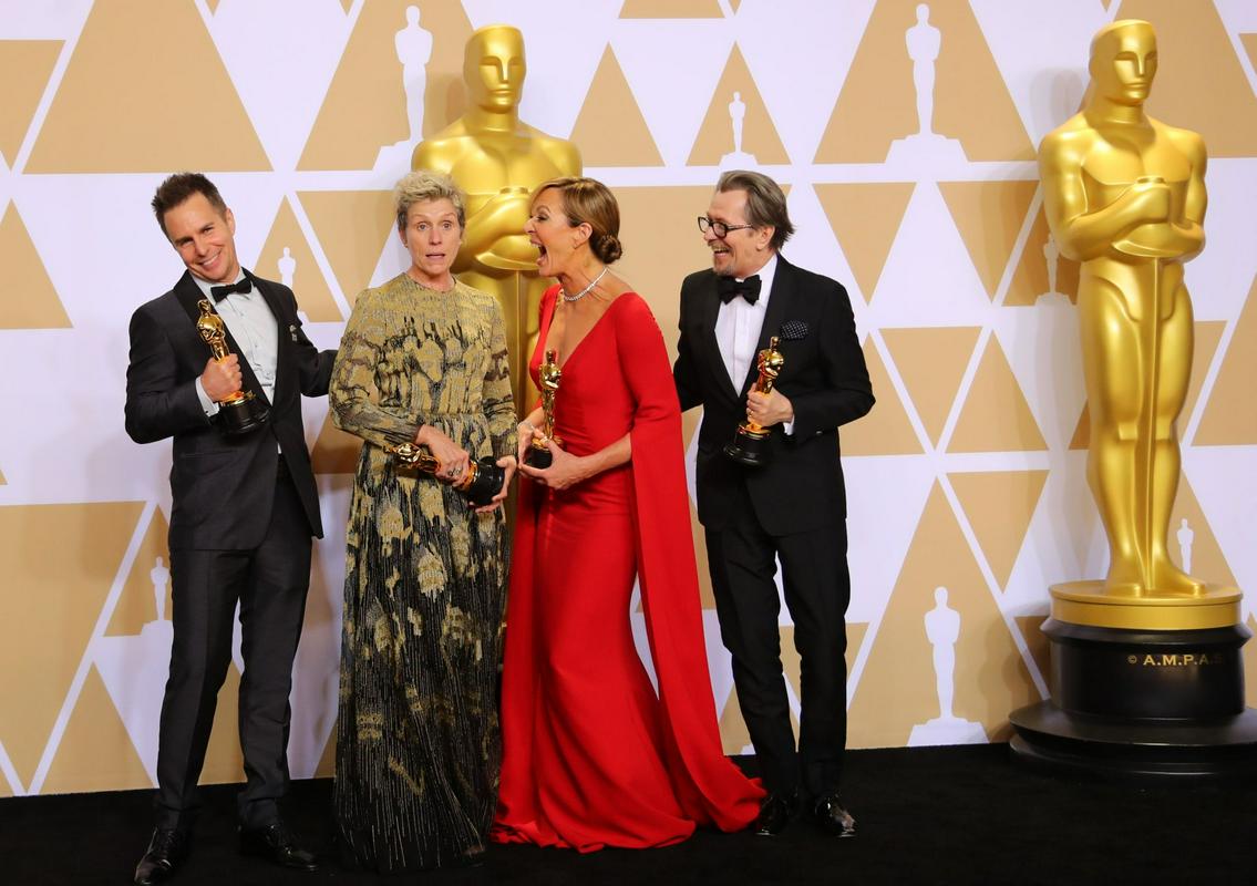 Nagrajena igralska četverica - Sam Rockwell, Frances McDormand, Allison Janney in Gary Oldman. Foto: Reuters