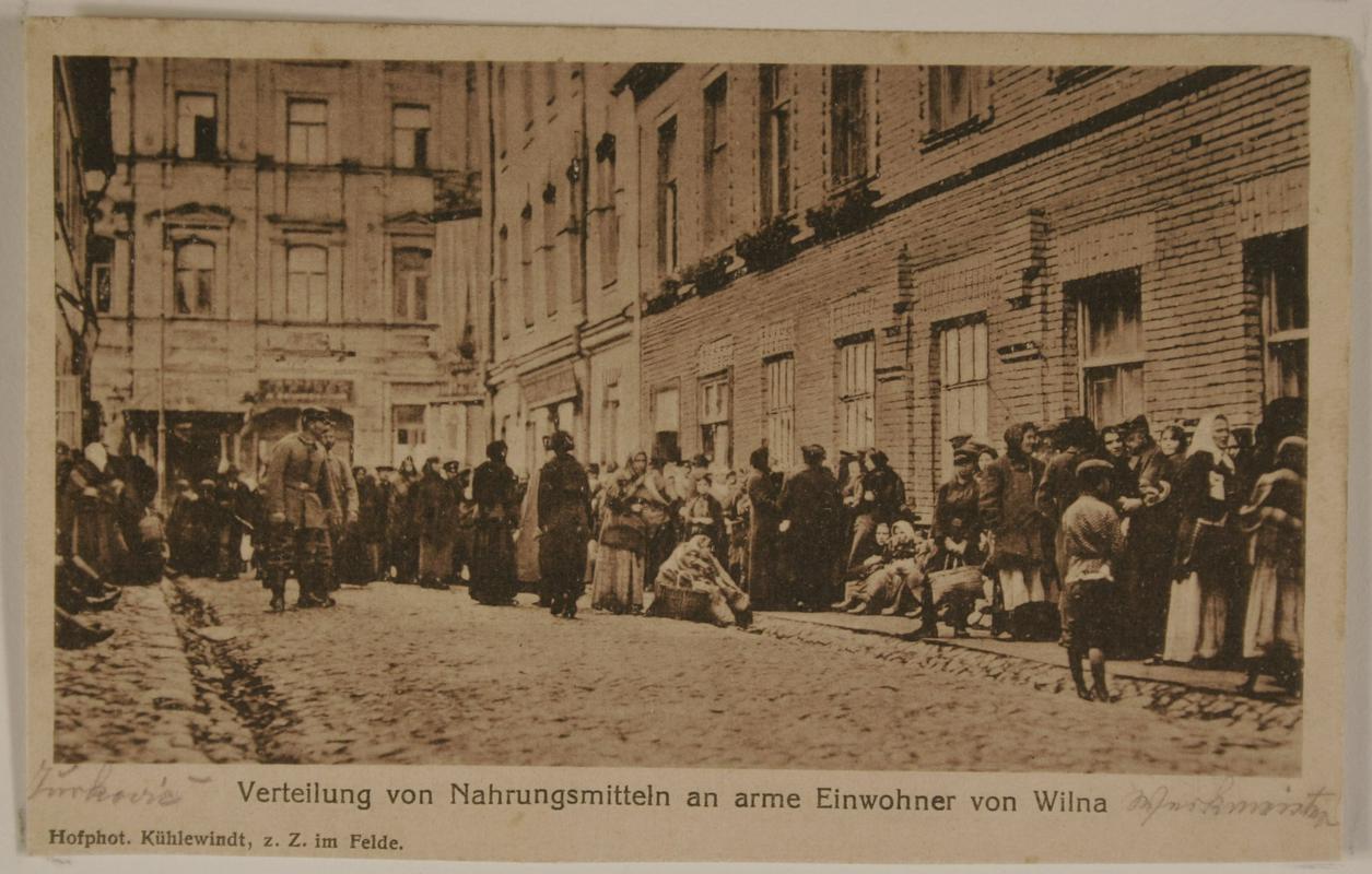 Razglednica z utrinkom z ulice, ki jo je Jurkovič poslal domov. Foto: Osebni arhiv družine Weixler