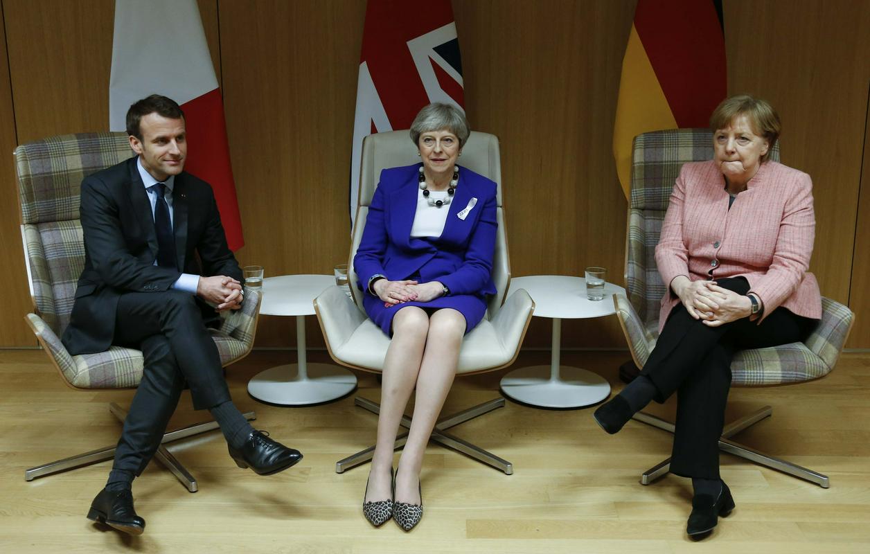 Velika Britanija, Francija in Nemčija skupaj z ZDA menijo, da ni drugega verjetnega pojasnila za napad z živčnim plinom kot britanska ocena, da je za napad odgovorna Rusija. Foto: Reuters