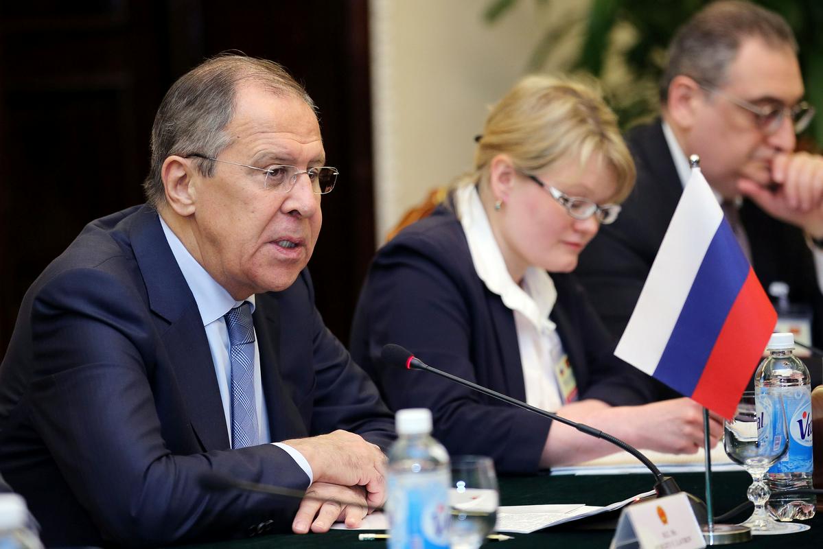 Sergej Lavrov pravi, da so ZDA vplivale na odločitev drugih držav. Foto: Reuters