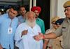 Kontroverzni indijski guru Asaram Bapu obsojen za posilstvo
