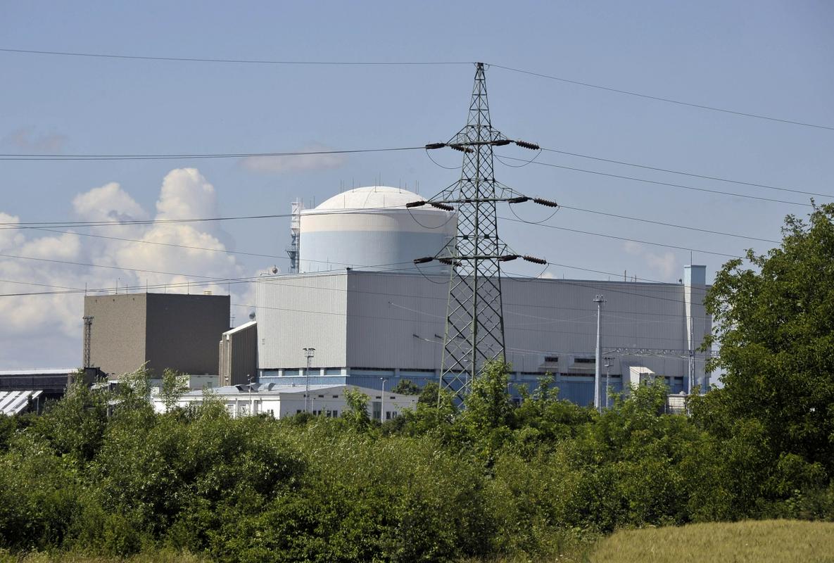 Mervar podpira, da se državljani glede drugega bloka Jedrske elektrarne Krško izrečejo na referendumu. Predtem se mu zdi nujno izobraževanje ljudi in zavedanje, da bo zeleni prehod, ki ga nekateri vidijo brez jedrske energije, dolgoročno zahteval svojo ceno. Foto: BoBo