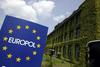 Europol zaprl profile na spletu, kjer so prodajali ponarejene izdelke