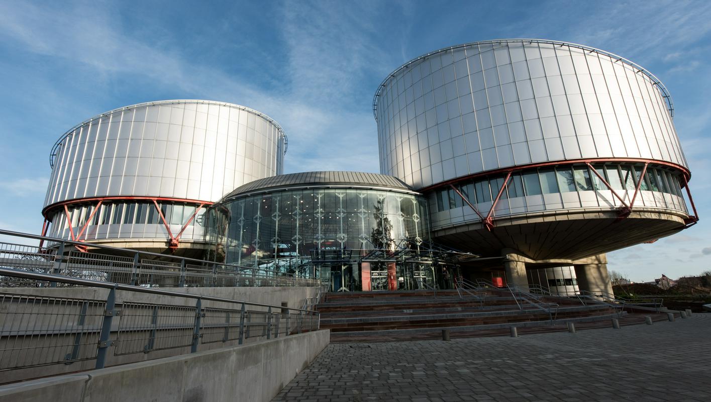 Odgovor vrhovnega sodišča na razsodbo ESČP-ja v zadevi Pro Plus je dvignil na noge slovenske pravnike. Foto: EPA