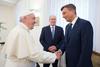Predsednik Pahor pri italijanskem predsedniku in papežu